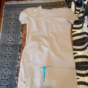 Figs scrubs set